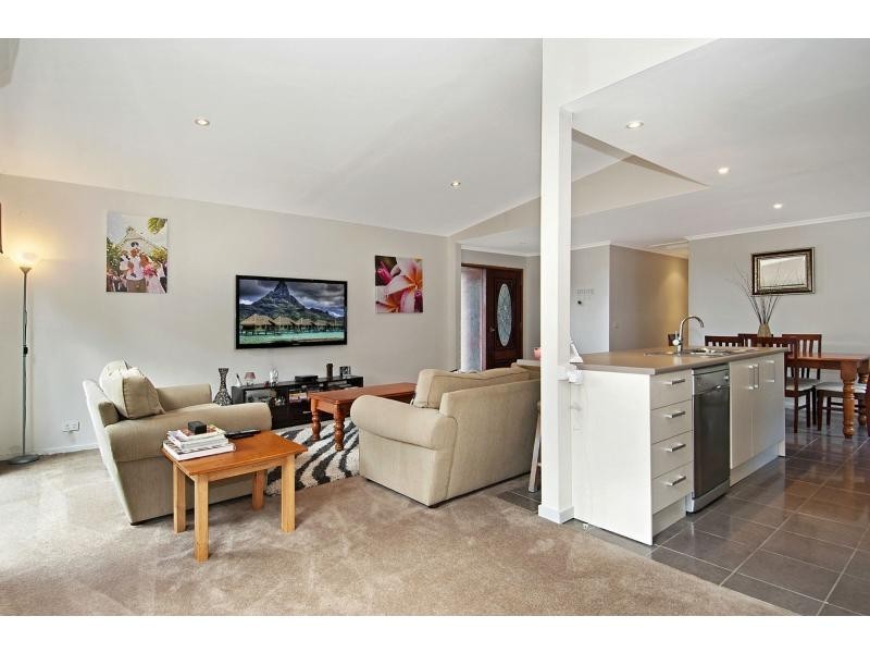 4 Omuna Court, Safety Beach VIC 3936