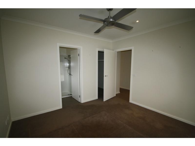 24/300 High Street, Hastings VIC 3915