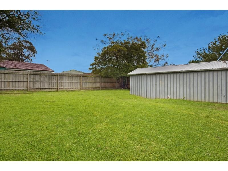 16 Richardson Drive, Mornington VIC 3931