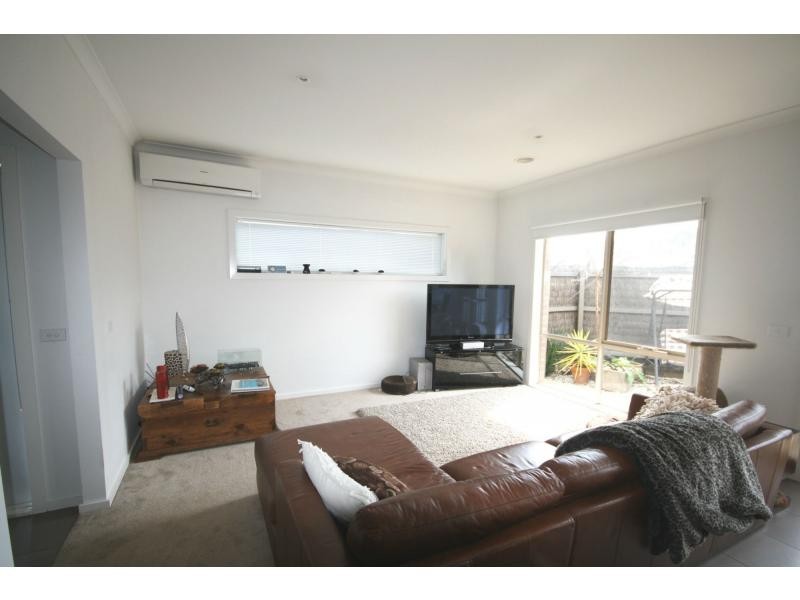 1/239 Dunns Road, Mornington VIC 3931