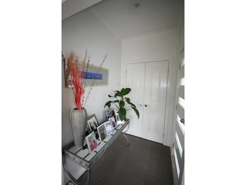 1/239 Dunns Road, Mornington VIC 3931