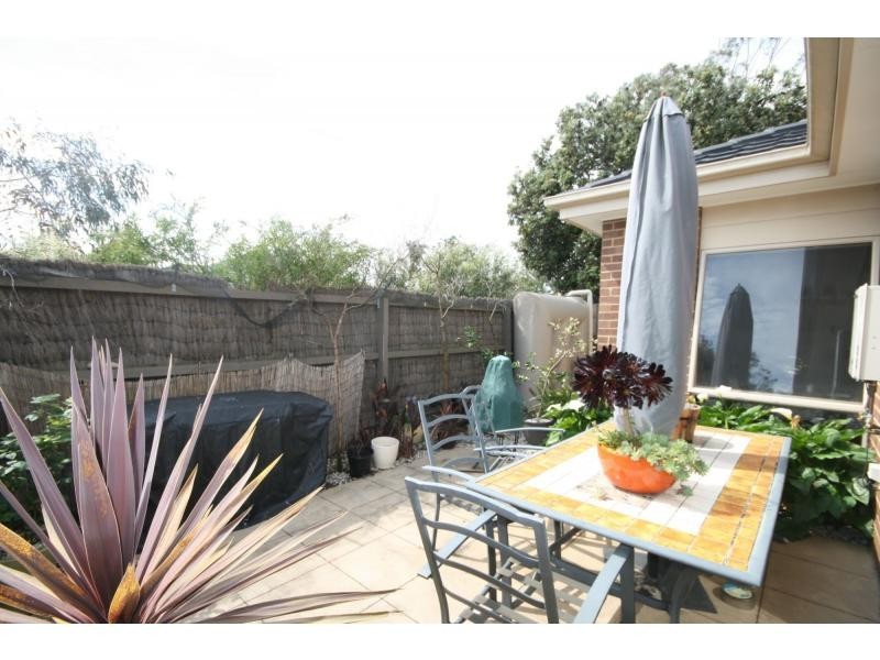 1/239 Dunns Road, Mornington VIC 3931