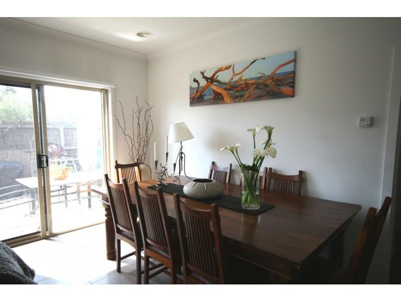 1/239 Dunns Road, Mornington VIC 3931