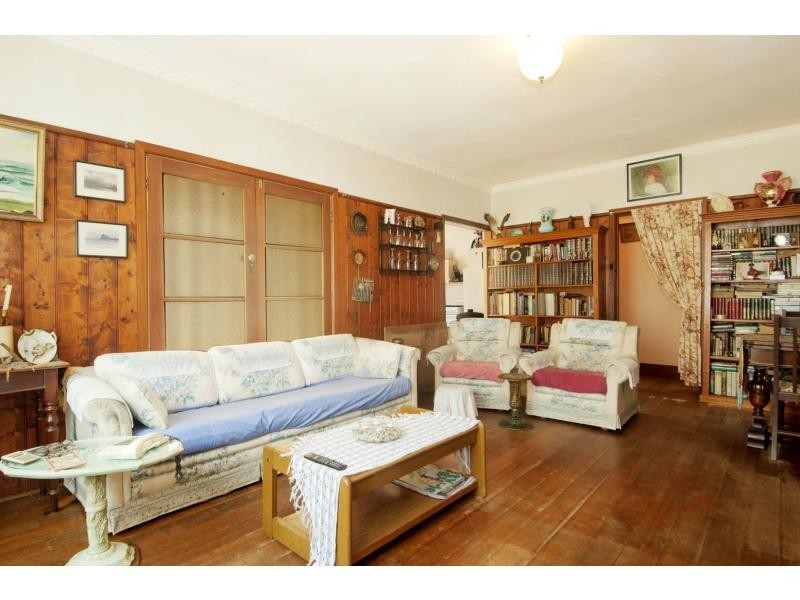 10 Moorfield Avenue, Rosebud VIC 3939