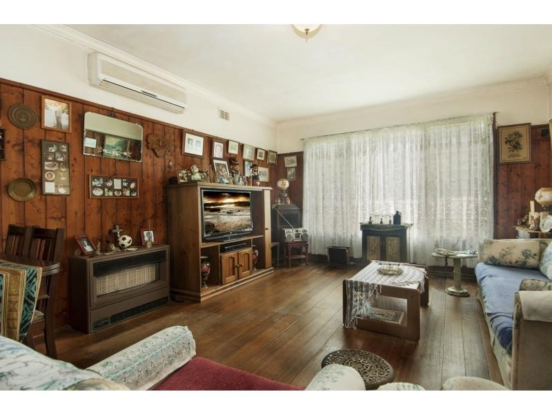 10 Moorfield Avenue, Rosebud VIC 3939