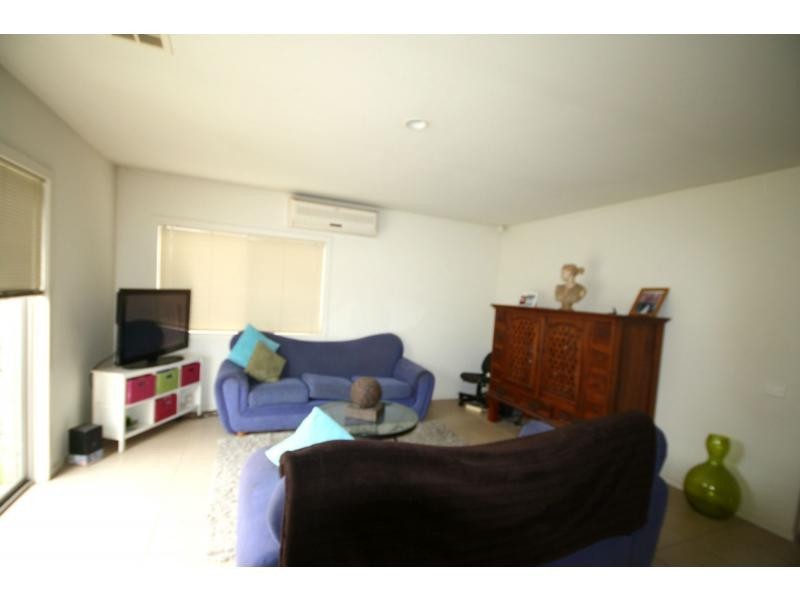 8/110 Bungower Road, Mornington VIC 3931