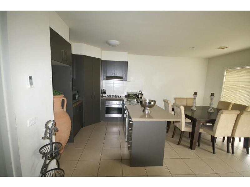 8/110 Bungower Road, Mornington VIC 3931