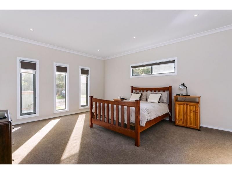 71 Spray Street, Rosebud VIC 3939