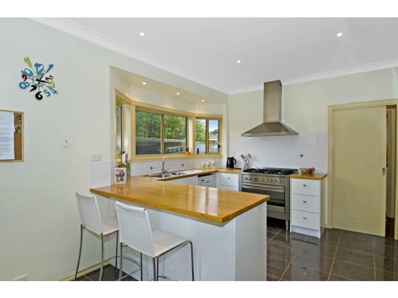 54 Amberley Drive, Mount Martha VIC 3934