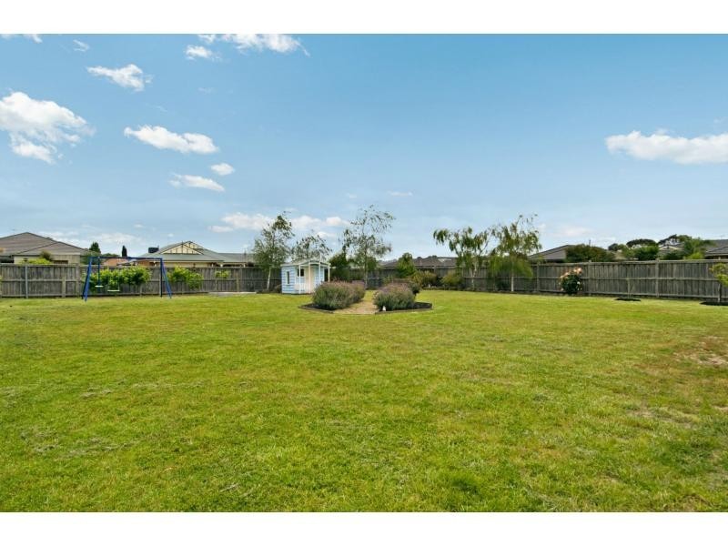 54 Amberley Drive, Mount Martha VIC 3934