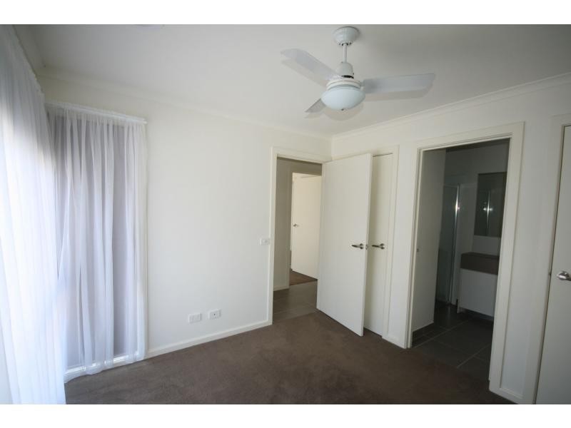 3/7 Wood Street, Mornington VIC 3931