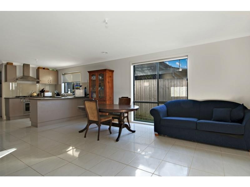 8 Lewin Street, Carrum Downs VIC 3201