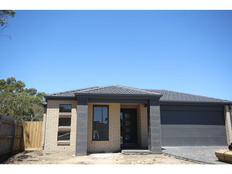 2 Blue Water Drive, Mount Martha VIC 3934