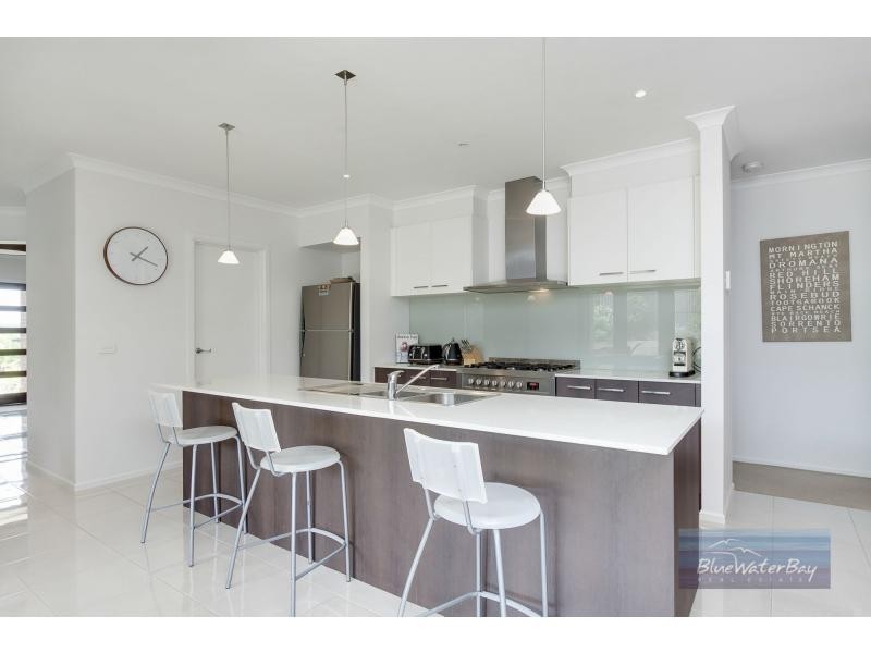 11 Elspeth Circuit, Mount Martha VIC 3934