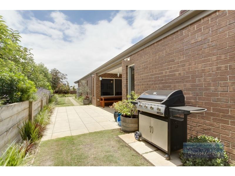 11 Elspeth Circuit, Mount Martha VIC 3934