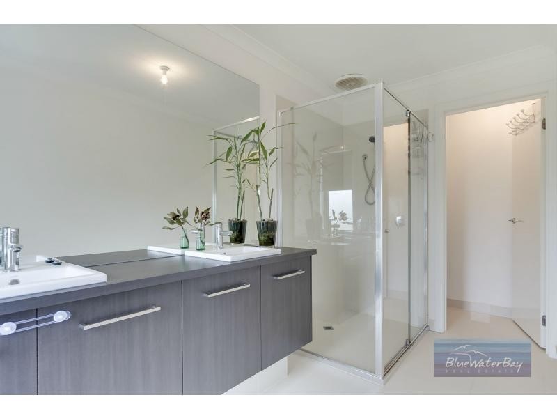 5 Ploughmans Lane, Mount Martha VIC 3934