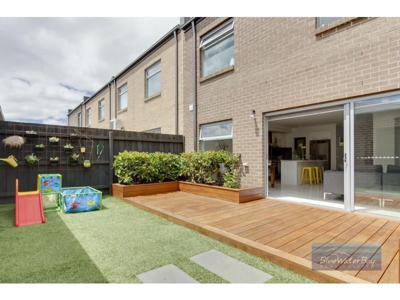 5 Ploughmans Lane, Mount Martha VIC 3934