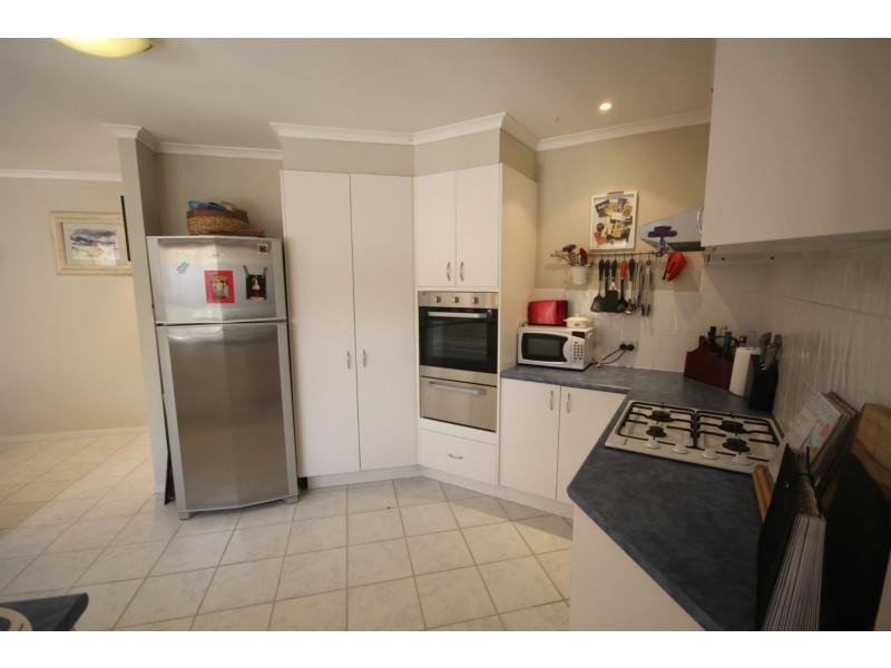 8 Beal Place, Mornington VIC 3931