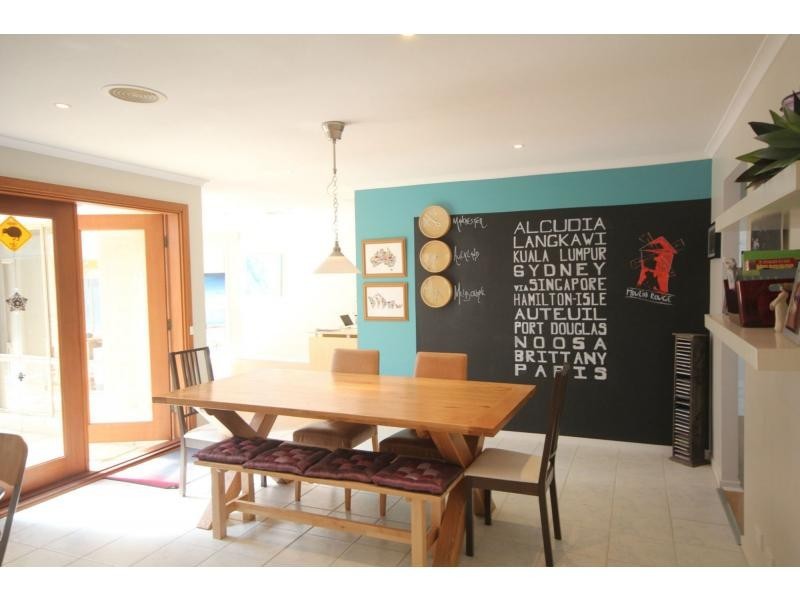 8 Beal Place, Mornington VIC 3931