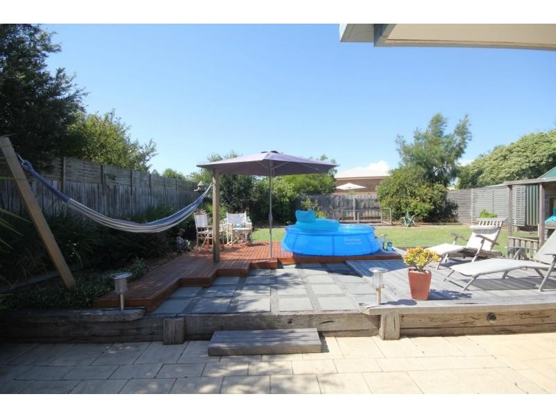 8 Beal Place, Mornington VIC 3931