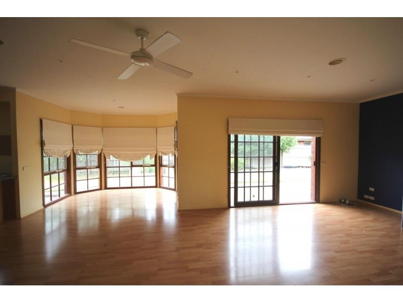 1 Lesa Court, Mount Martha VIC 3934