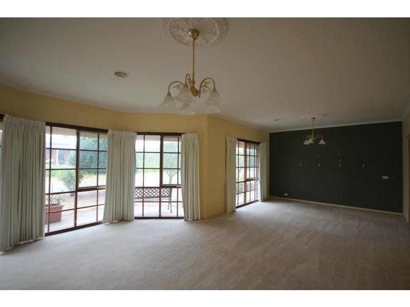 1 Lesa Court, Mount Martha VIC 3934