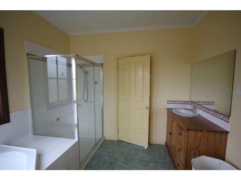 1 Lesa Court, Mount Martha VIC 3934