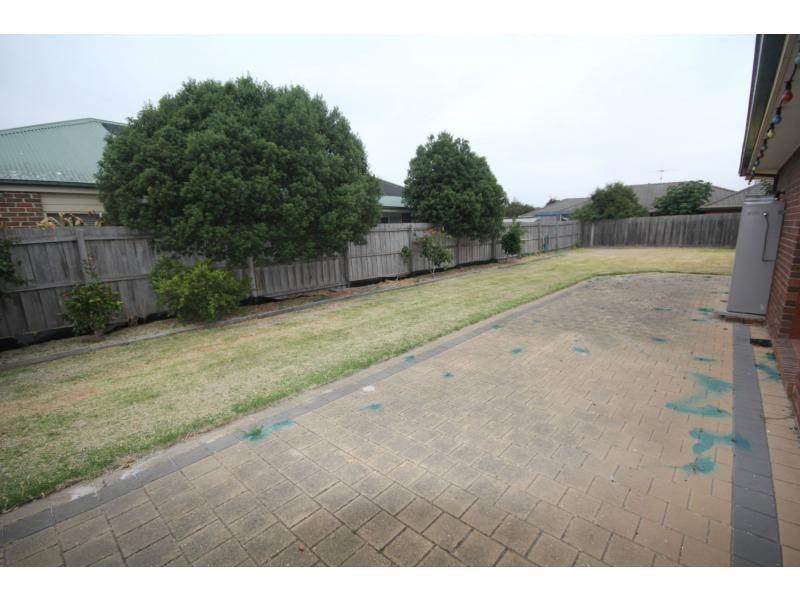 1 Lesa Court, Mount Martha VIC 3934