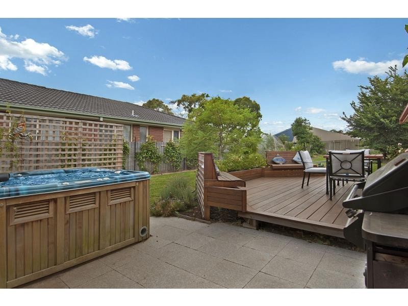 17 St Catherines Court, Mornington VIC 3931