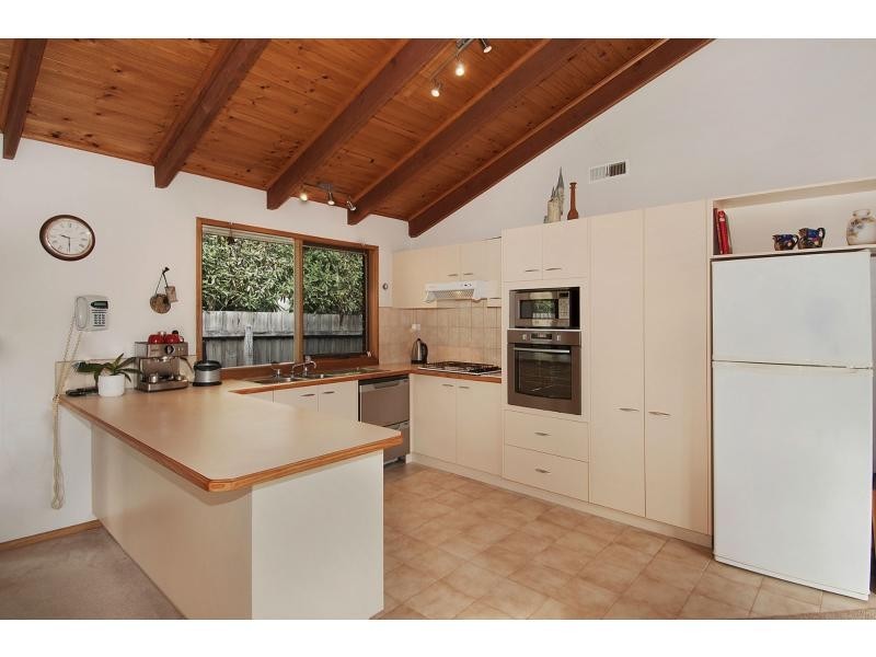 17 St Catherines Court, Mornington VIC 3931