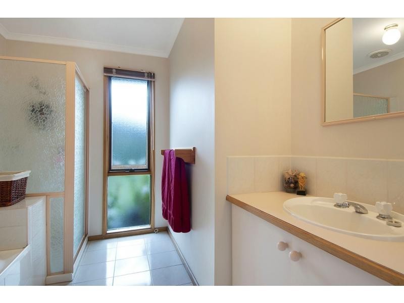 17 St Catherines Court, Mornington VIC 3931