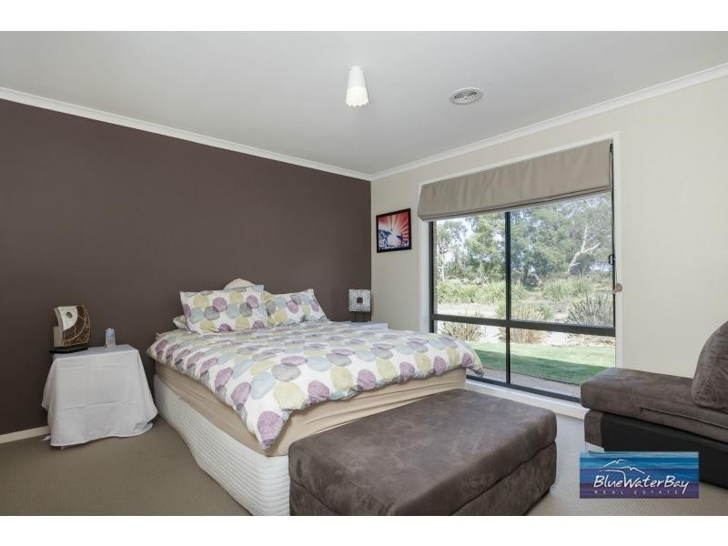 27 Elspeth Circuit, Mount Martha VIC 3934