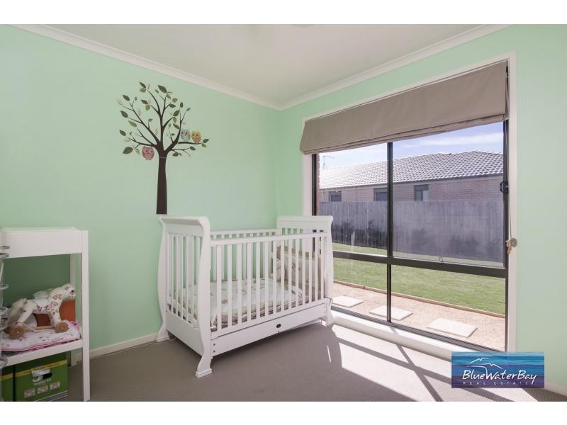 27 Elspeth Circuit, Mount Martha VIC 3934