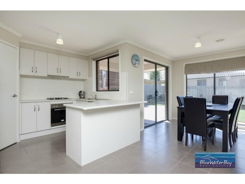 27 Elspeth Circuit, Mount Martha VIC 3934