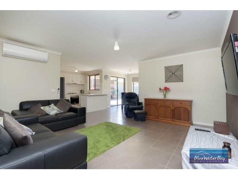 27 Elspeth Circuit, Mount Martha VIC 3934