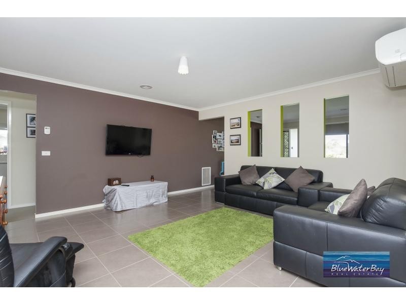 27 Elspeth Circuit, Mount Martha VIC 3934