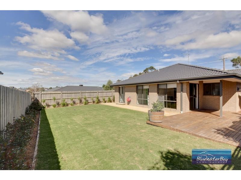 27 Elspeth Circuit, Mount Martha VIC 3934