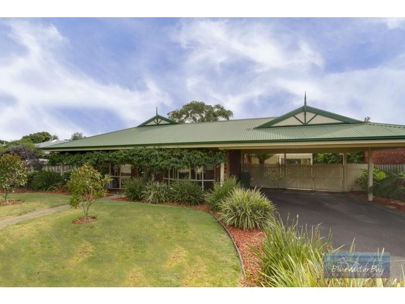 4 Layton Crescent, Mount Martha VIC 3934