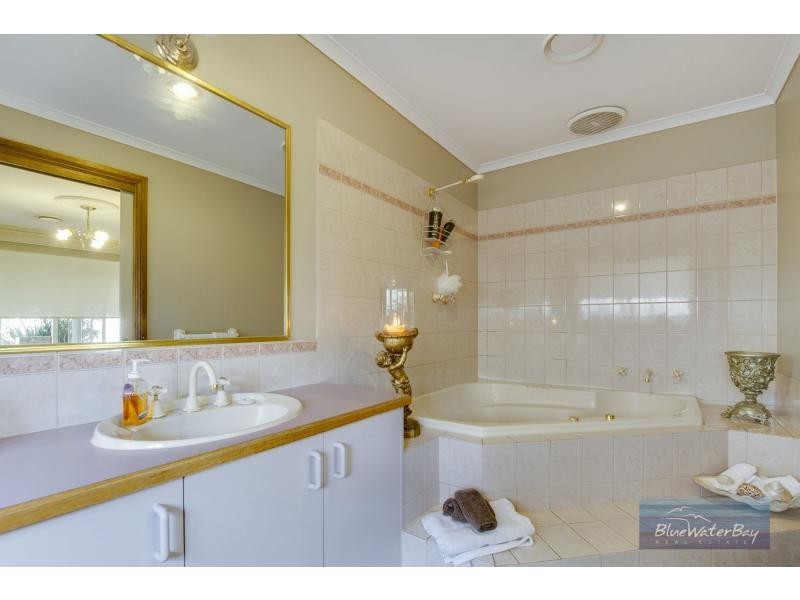 4 Layton Crescent, Mount Martha VIC 3934