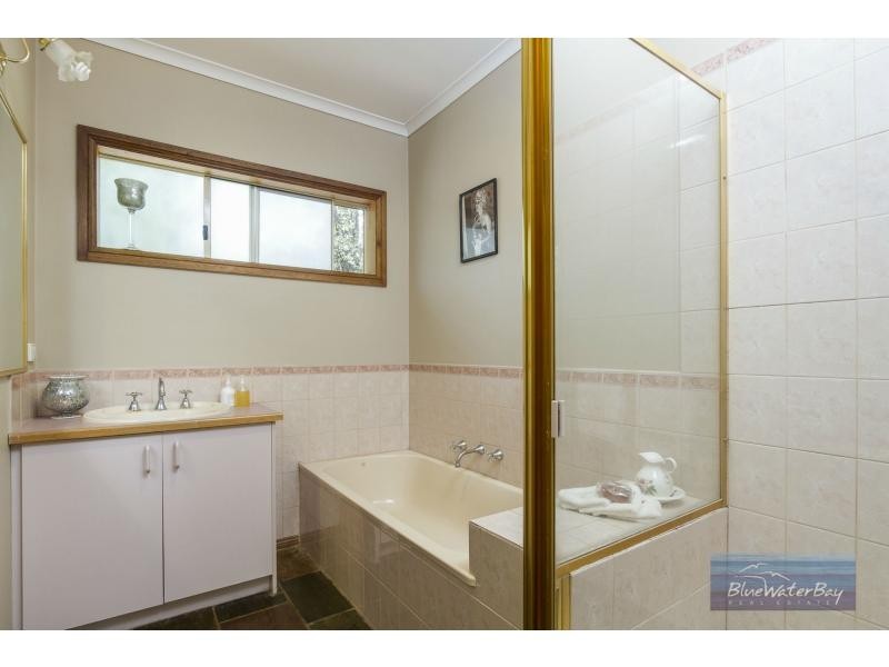 4 Layton Crescent, Mount Martha VIC 3934