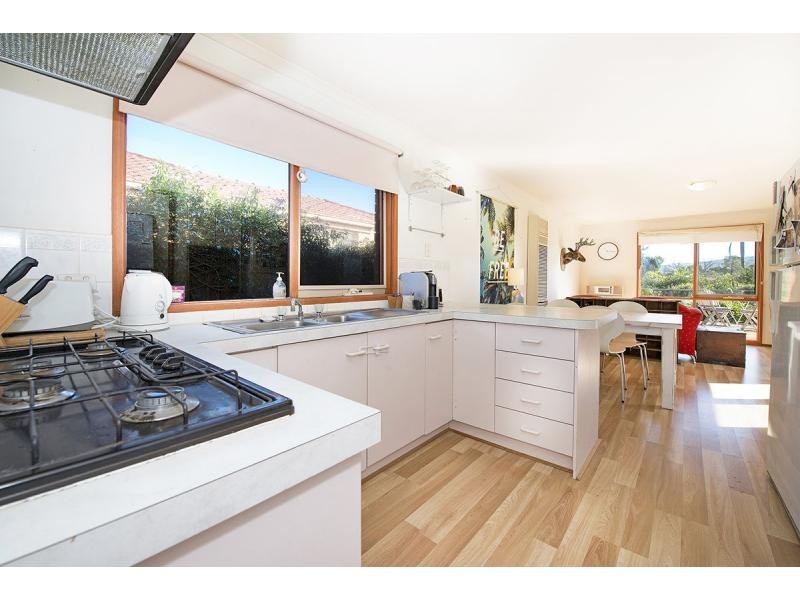 22 Lakeview Drive, Safety Beach VIC 3936