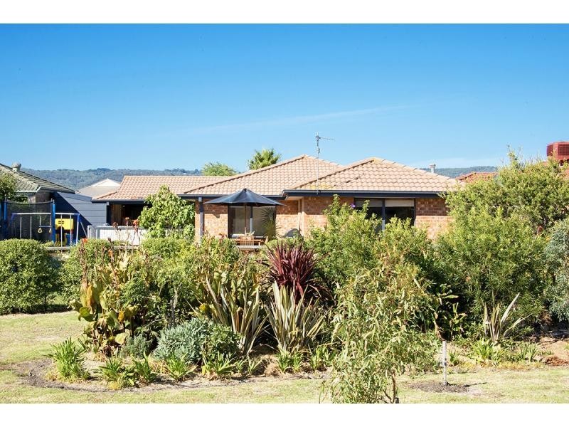 22 Lakeview Drive, Safety Beach VIC 3936