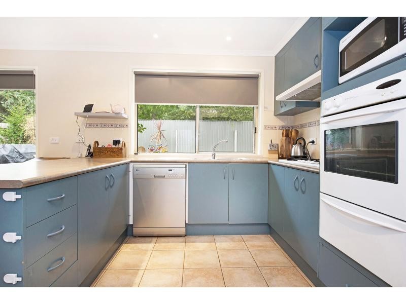 2 Harrap Road, Mornington VIC 3931