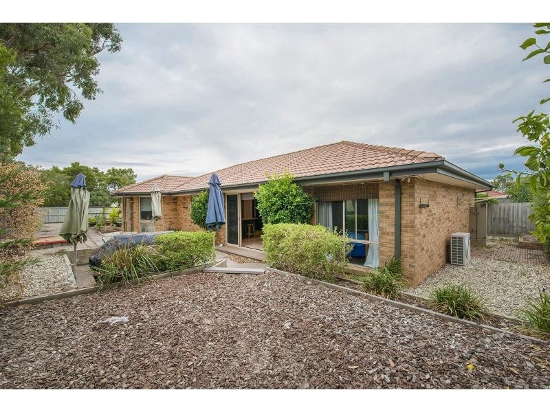 2 Harrap Road, Mornington VIC 3931