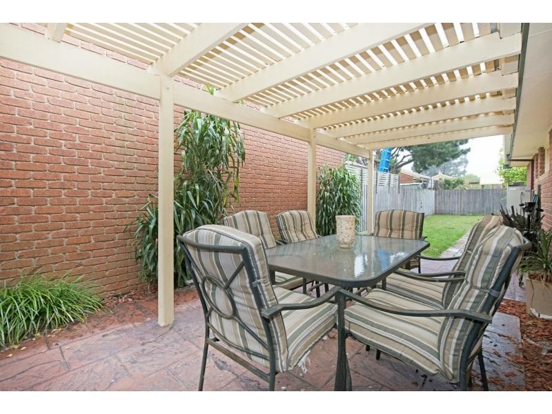4 Clover Lane, Mornington VIC 3931