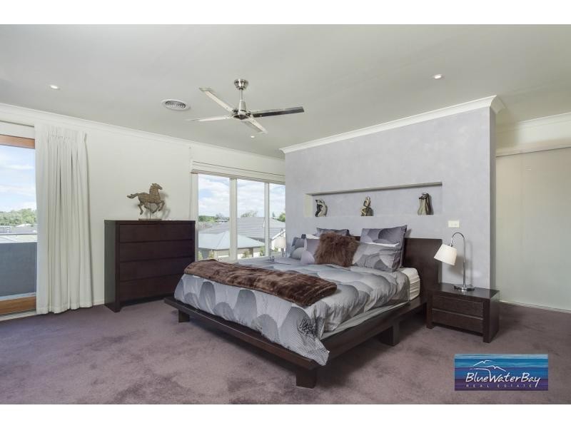 15 Hutson Way, Mount Martha VIC 3934