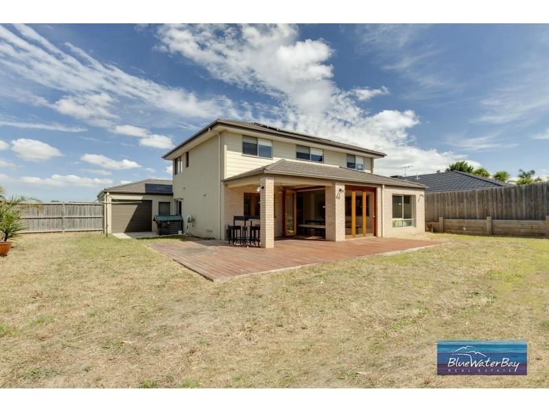 15 Hutson Way, Mount Martha VIC 3934