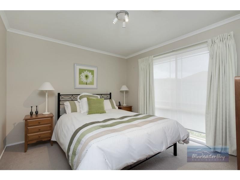 6 Larkin Close, Mount Martha VIC 3934