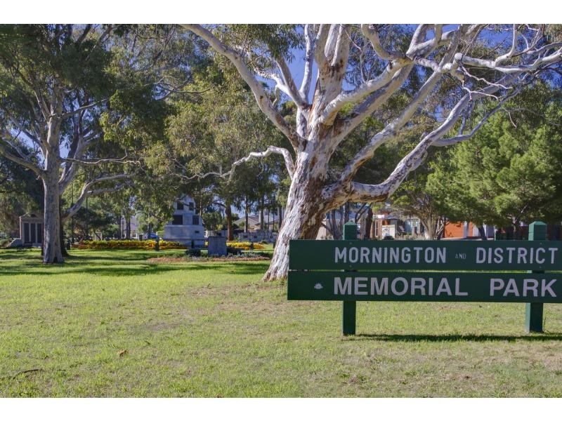 10/25 Barkly Street, Mornington VIC 3931