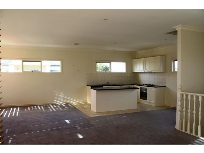 2/681 Esplanade, Mornington VIC 3931